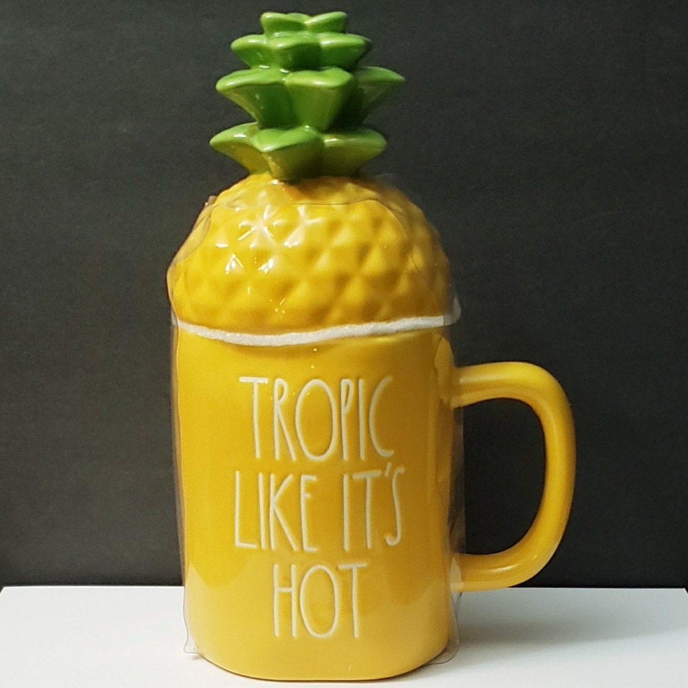 Rae Dunn pineapple topper mug